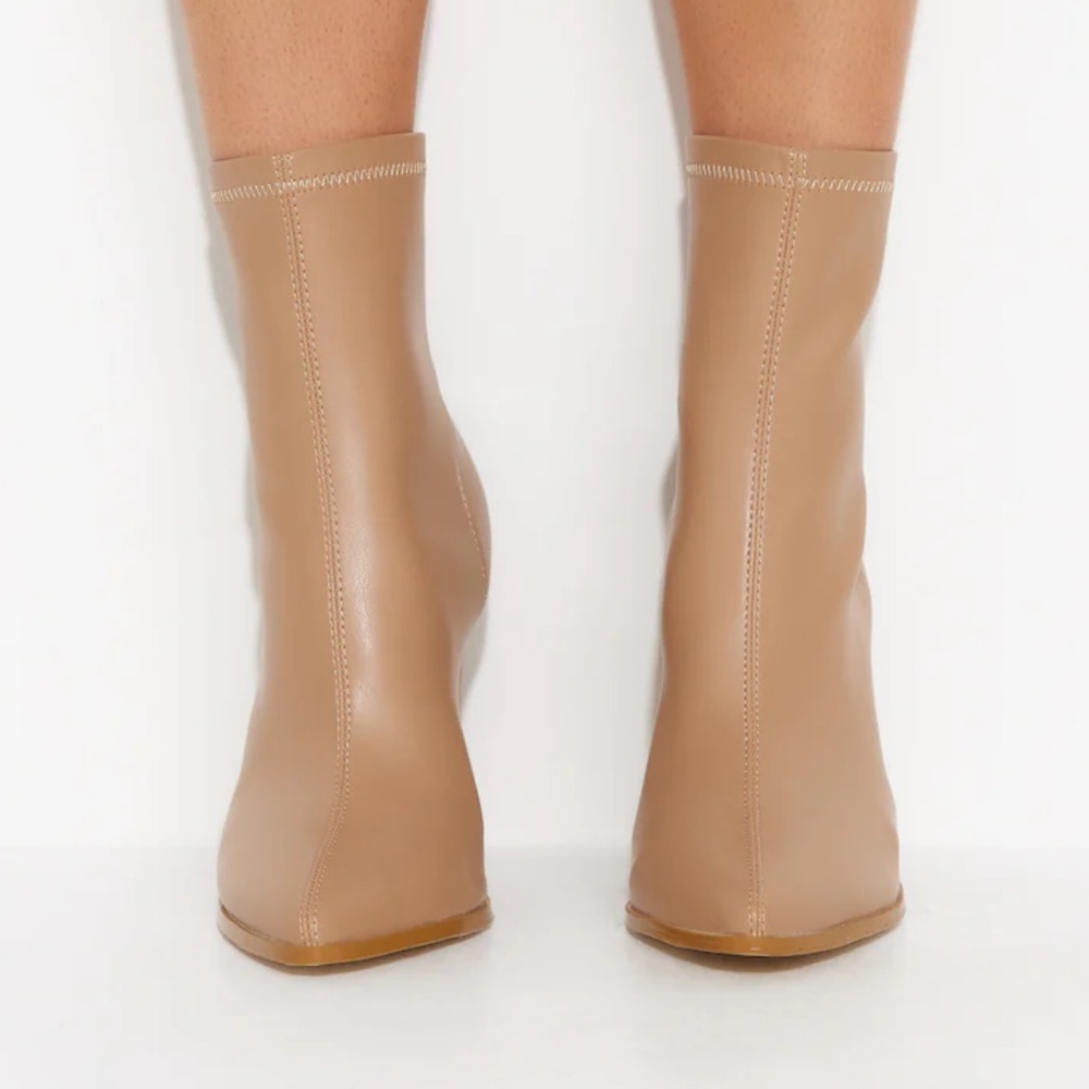 🤎 LIKE NEW BILLINI JANELLE BOOT CLAY